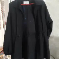 لباسها در حد نو|لباس|رشت, عینک|دیوار