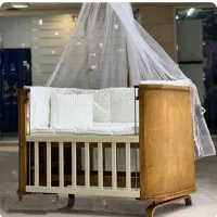 تخت گهواره ای چوبی