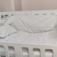 تخت و گهواره