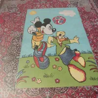 فرش اتاق کودک تمیز سالم