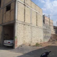 ملک مسکونی   نیمه ساز ورنامخواست