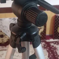 سه پایه دوربین عکاسی