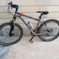 دوچرخه در حد نو