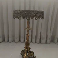 میز برنزی