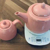 کتری برقی همراه با *یک دست لیوان هدیه *