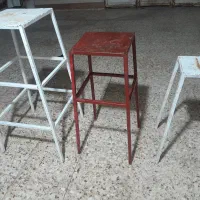 دو عدد چهار پایه ۶۰ و یک متری