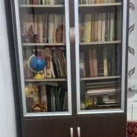 کتابخانه با دو درب کمد زیر