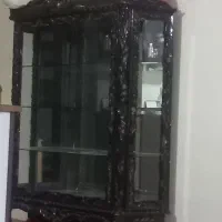ویترین چوب گردو