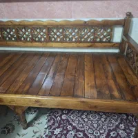تخت سنتی کاملا سالم و نو بدون استفاده
