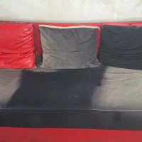 مبل چرم و مخمل قرمز