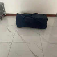 تخت کنار مادر