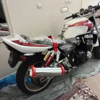 موتور سنگین سی بی ۱۳۰۰مدل ۲۰۰۲ درحد انجین مشکی|موتورسیکلت|تهران, علم و صنعت|دیوار