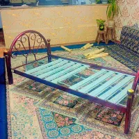 تخت خواب فلزی