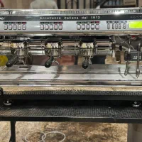 دستگاه صنعتی M39/ اسپرسوساز سه گروپ dosatron