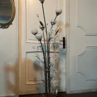 لوستر کنار مبلی