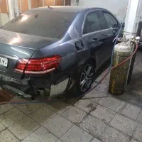 نقاش نیمه ماهر اتومبیل