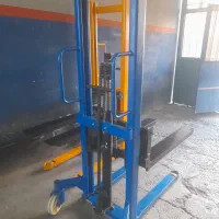 ساخت انواع استاکر های دستی .نیمه برقی . تمام برقی