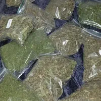 سبزی خشک ومعطربسته خانگی ت