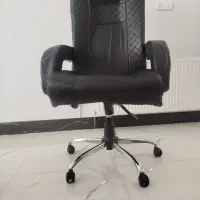لوازم اداری میز کنفرانس شرکت