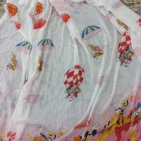 پرده و لباس زنانه مانتو ، کت ،