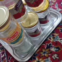 شیشه های رب و ترشی دونه ای  ۳۰ تومان
