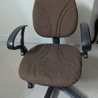 صندلی چرخ دار تمیز