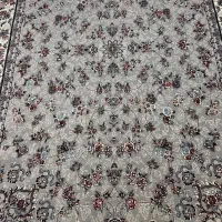 دوتخته فرش و یک جفت پشتی