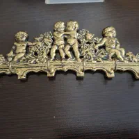 جا کلیدی برنز و گلدان شکوفه