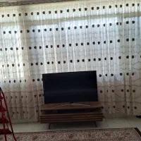 پرده ۱۳متر  رنگ سفید  قهوه ای زیبا سالم درحد نو
