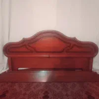 تخت دو نفره از چوب گردو