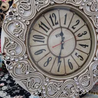 ساعت دیواری سالم