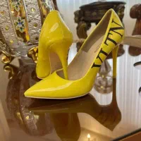 کفش سایز ۳۹