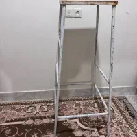 چهارپایه‌ آهنی|صندلی و نیمکت|قم, حنیف نژاد|دیوار