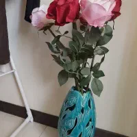 گلدان با گل