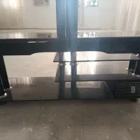 میز زیر تلویزیون