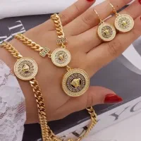 سرویس استیل زنانه طرح ورساچه وکارتیر