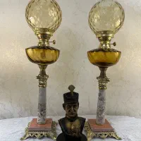 چراغ نفتی/پایه برنجی/لاله شمعدان