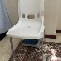صندلی پلاستیکی