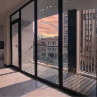 شهرک غرب/بر اصلی/۳۰۰ متر تجاری /حیاط اختصاصی