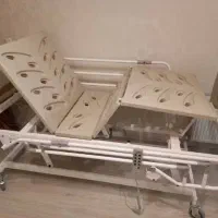 تخت+پایه سرم+میزغذا ویلچر مواج بیمارستانی