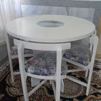 میز نهارخوری گرد