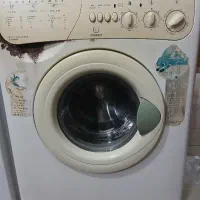 ماشین لباسشویی ایندزیت ایتالیا  سالم