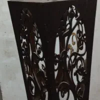تعدادی لوستر چوبی