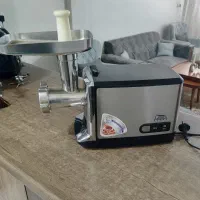 چرخ گوشت آلمانی در حد نو یکبار استفاده شده