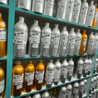 عطر|آرایشی، بهداشتی، درمانی|اسلامشهر, شهرک قائمیه|دیوار