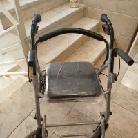 واکر رولیتور چهار چرخ