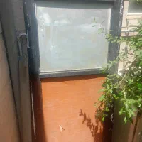 درب الومنیوم سیاه با چهار چوب