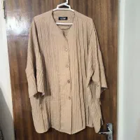 مانتو فری سایز تا ۴۶ رنگ کرمی