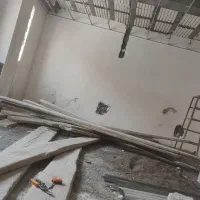 شاگرد توری زنی  سقف در ساختمان