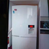 اثاث  ،یخچال فریزر،لباسشویی،تلویزیون، ناهارخوری